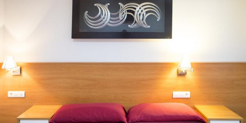 Hostal Drassanes